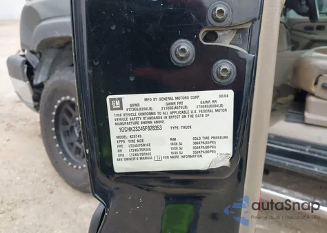 2005 Chevrolet Silverado 2500Hd Lt из США, поврежденный, VIN 1GCHK23245F828353